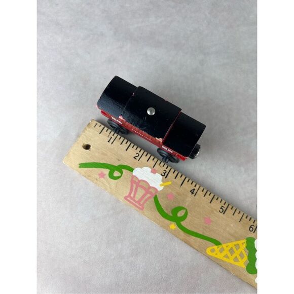 Vintage Thomas the Train Sodor Line Caboose Wooden Railway Vintage 2000 Red - Picture 8 of 8